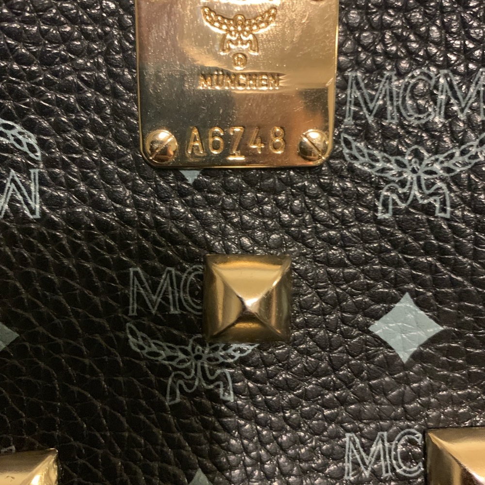 Black mcm backpack - Picture 2 of 4
